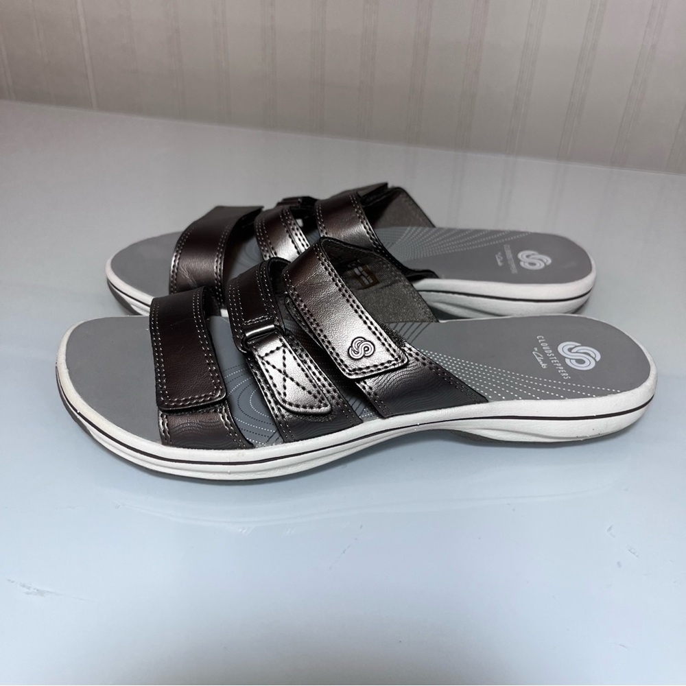 Clarks Cloudsteppers Arla Glitz Pewter Metallic 3-Strap Comfort Slides Sz 8